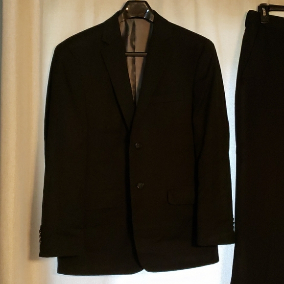 Black Suite - Picture 1 of 2
